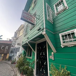 https://sophia-studio-apartments.istanbul-turkeyhotels.com