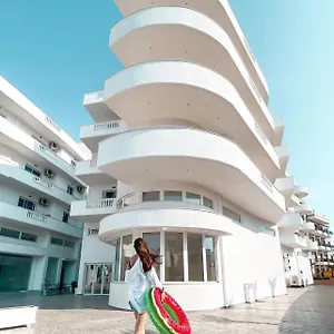 https://captains-residence.albaniahotels.org